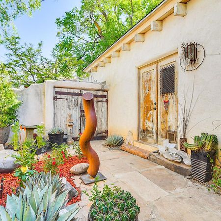 Adobe Studio 2 Blocks To Downtown Santa Fe Plaza! Exterior photo