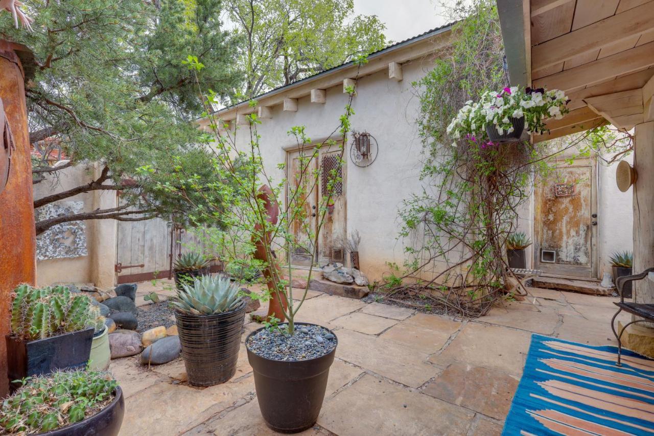 Adobe Studio 2 Blocks To Downtown Santa Fe Plaza! Exterior photo