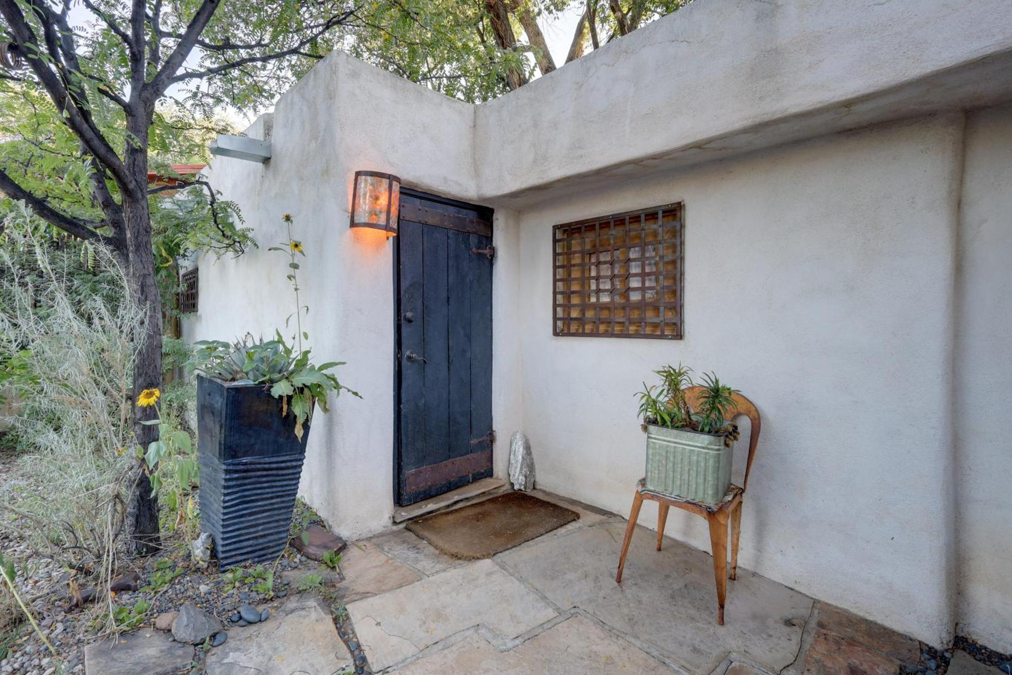 Adobe Studio 2 Blocks To Downtown Santa Fe Plaza! Exterior photo